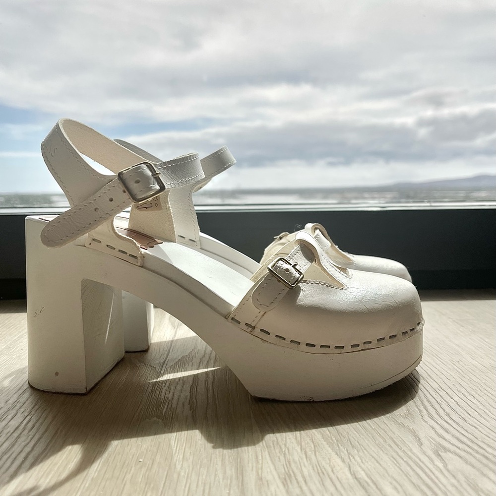 Swedish Hasbeens Retro Sky High White Clog - Picture 2 of 12